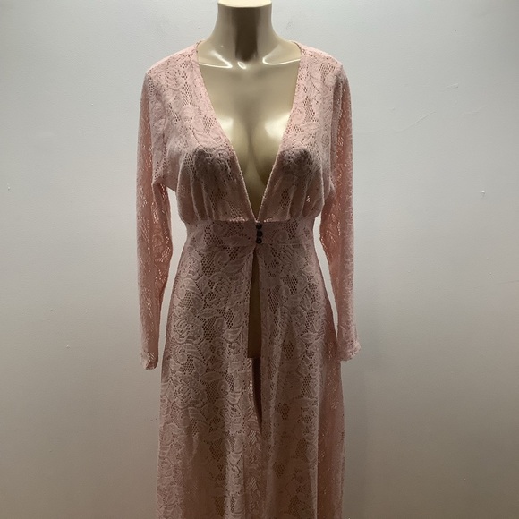 Emperice Size Medium Knitted 3 Button Closure Long Sleeve Cover Up. New - Picture 2 of 10